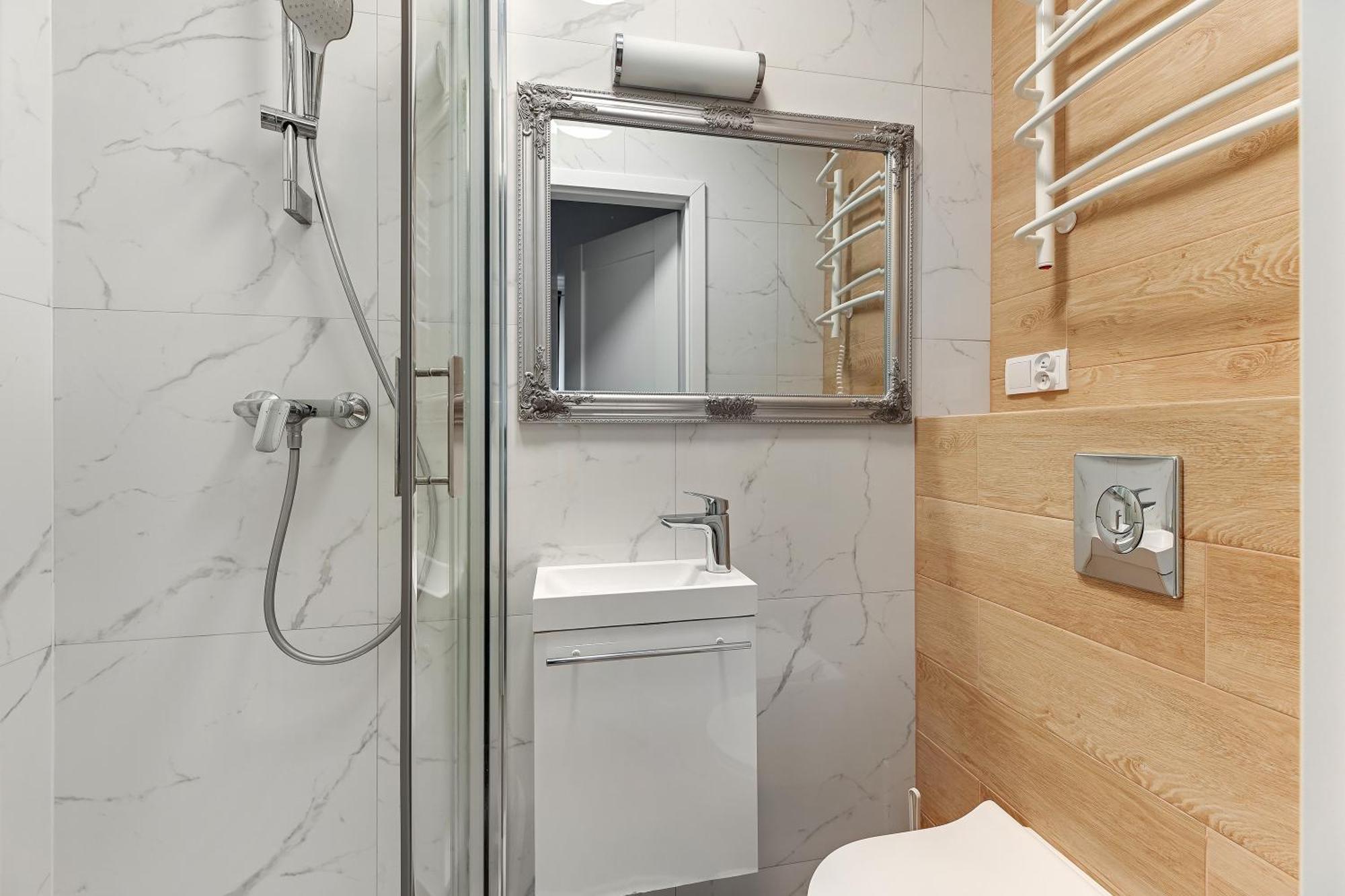 Szafarnia Apartment กดัญสก์ ภายนอก รูปภาพ