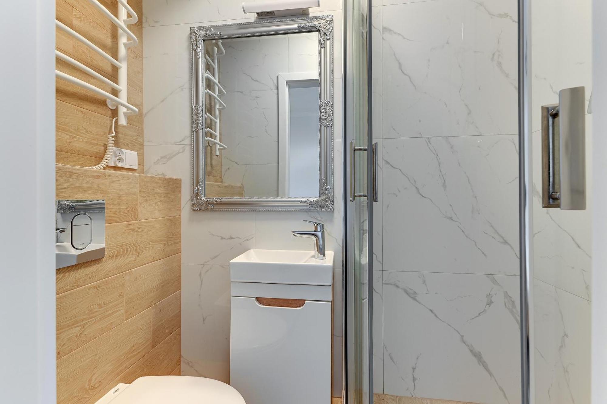Szafarnia Apartment กดัญสก์ ภายนอก รูปภาพ